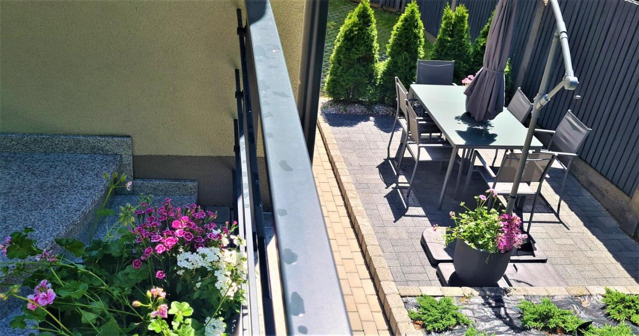 Urban Apartments Premium No 3, Free Private Parking, Self Check-In Хожов Екстериор снимка